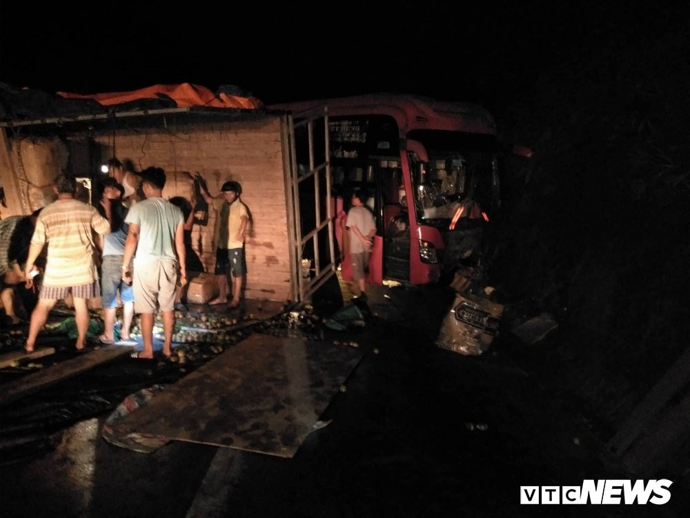 33585845_1773876599369053_1761714135059398656_n