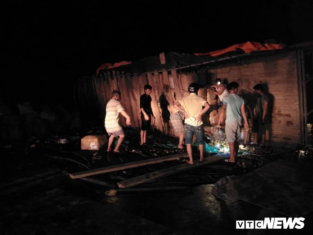 33750023_1773876769369036_8825378480054075392_n (1) 3