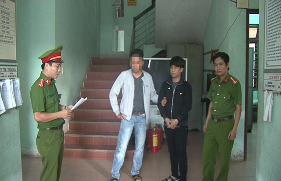 Bat dt lua ban noi tang 01