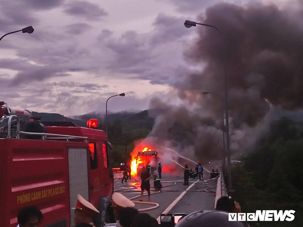 37296733_1795821817198510_1276433893477580800_n