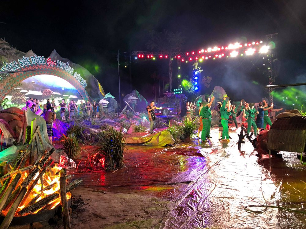 37879436_2324918714227476_1412573524853260288_n 5