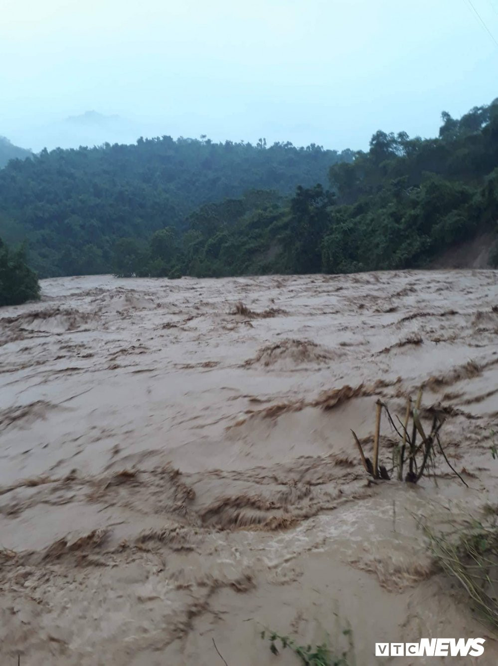 40500436_686737315025005_6393641883381268480_n 3