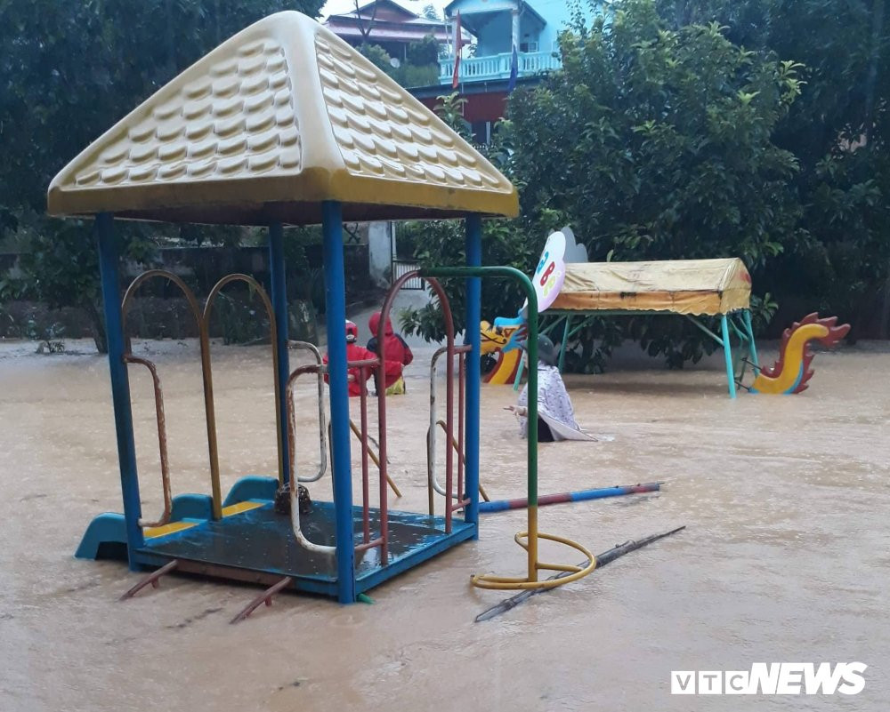 40546155_230452504317411_6787365044393869312_n 8