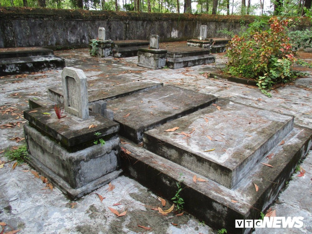 43736161_355209831919652_1544253923613736960_n 10