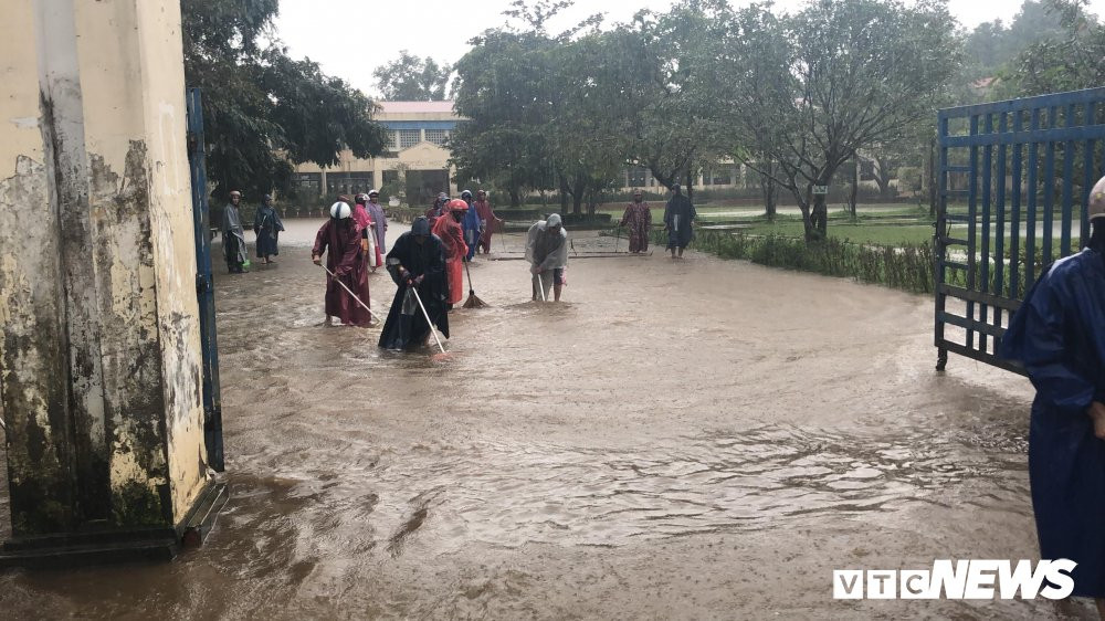 48269282_323729645134663_2002943575989420032_n