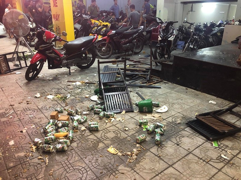 con do chem nhau _ Hue 2