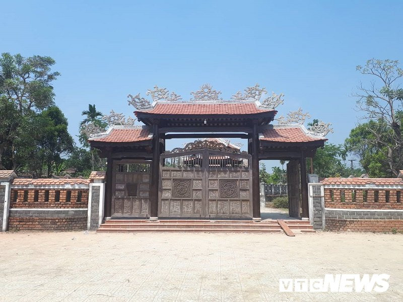 Nha tho Dai tuong Le Duc Anh 2 5