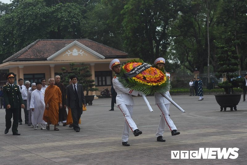 Vieng Dai tuong Le Duc Anh 2 8