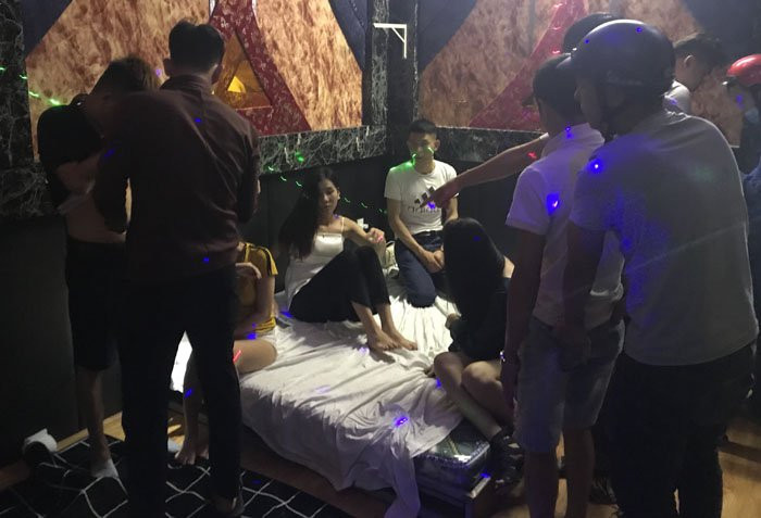 Hue-Bat-qua-tang-17-ma-tuy-2-1557457120-width700height477