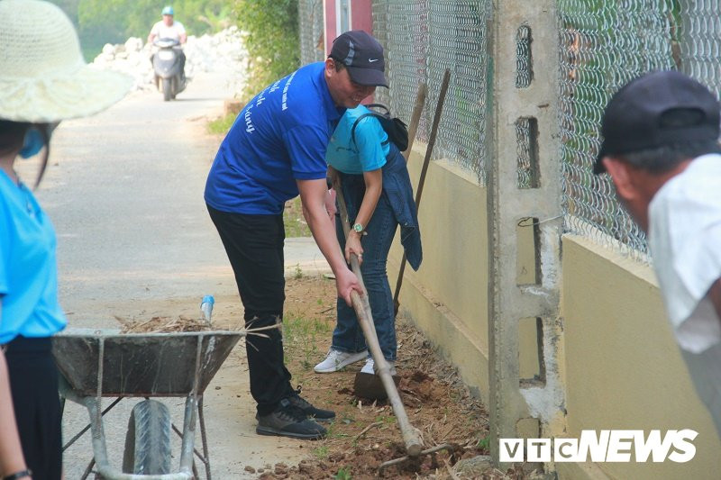 trong-hoa-hue-1654403