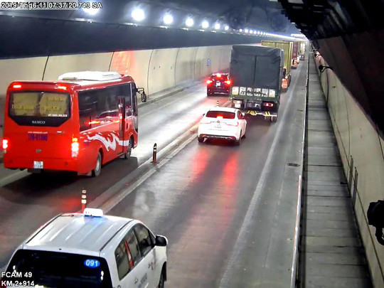 Vuot au ham Hai Van 1