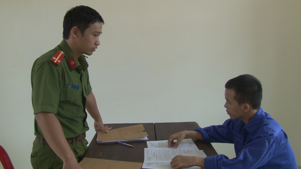 Du-gai-tre-ban-dam-cho-nguoi-nuoc-ngoai-de-chiem-doat-ca-tinh-lan-tien-nghia-tai-trai-tam-giam-1563874574-width1920height1080