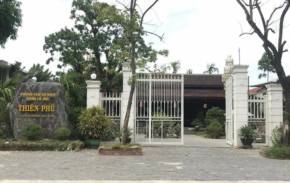 nha hang tiec cuoi ngo doc