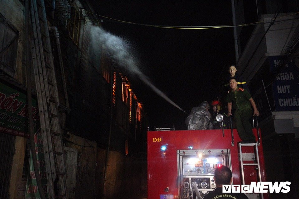 anh Doan chay phich nuoc rang dong 3 3