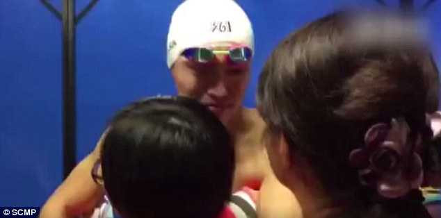 36F712FE00000578-3727768-