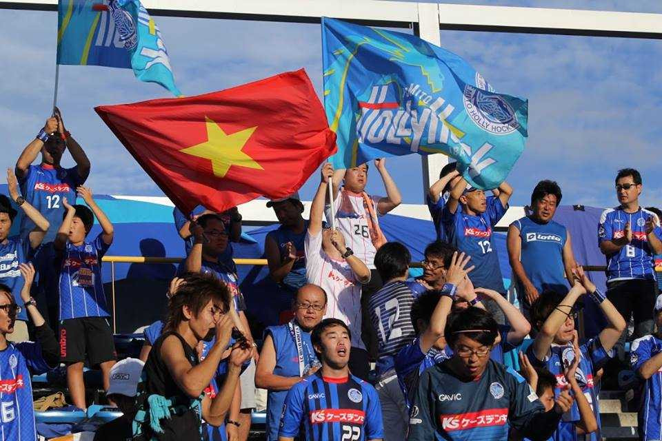 13886259_647480172075465_