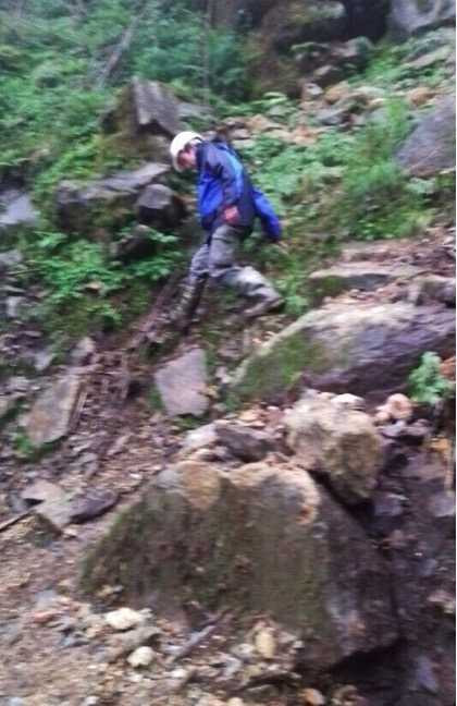 can-canh-noi-phat-hien-thi-the-du-khach-nguoi-anh-mat-tich