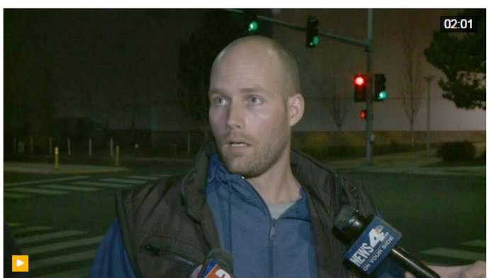 Austyn Crites, người bị cảnh sát Reno (bang Nevada) khống chế và khám xét tại buổi vận động của ông Trump ngày 5.11 /// Reuters