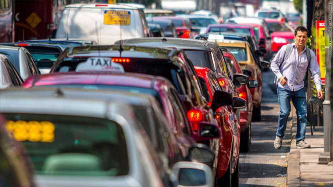 Drivers in Mexico City have to be patient. They have some of the worst rush hour traffic in the world, according to TomTom.