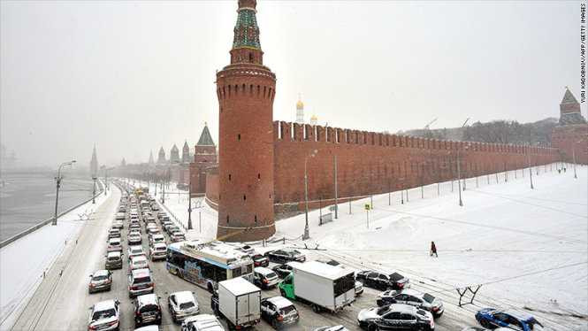Authorities in Moscow recently introduced paid parking in the city, which helped ease traffic congestion.