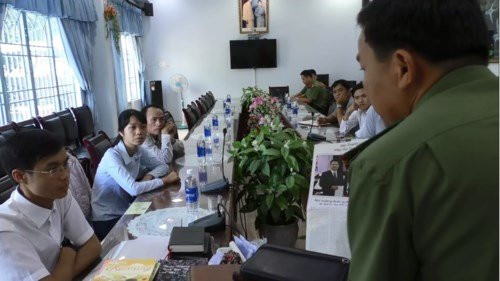 cong-an-quan-lien-chieu