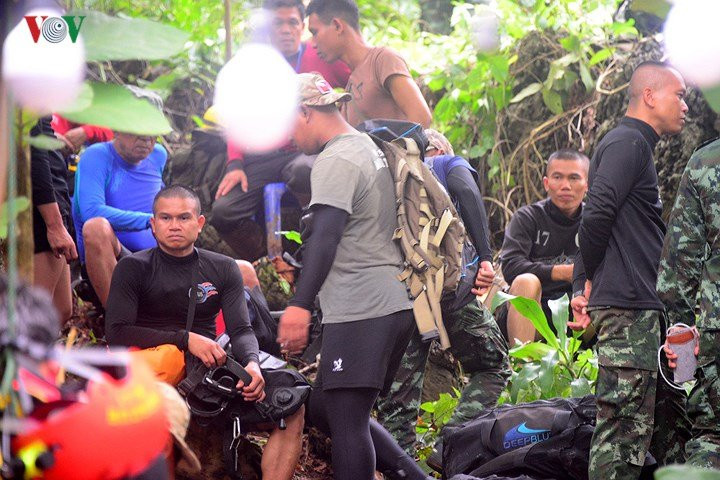 thuy-quan-luc-chien 4