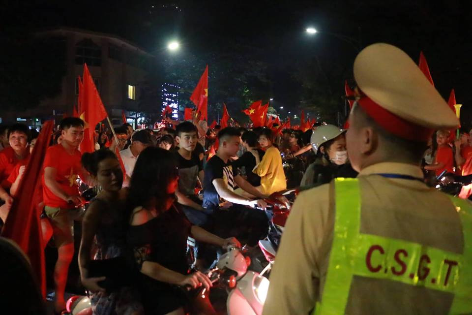 hang-bai-tran-hung-dao-4 30