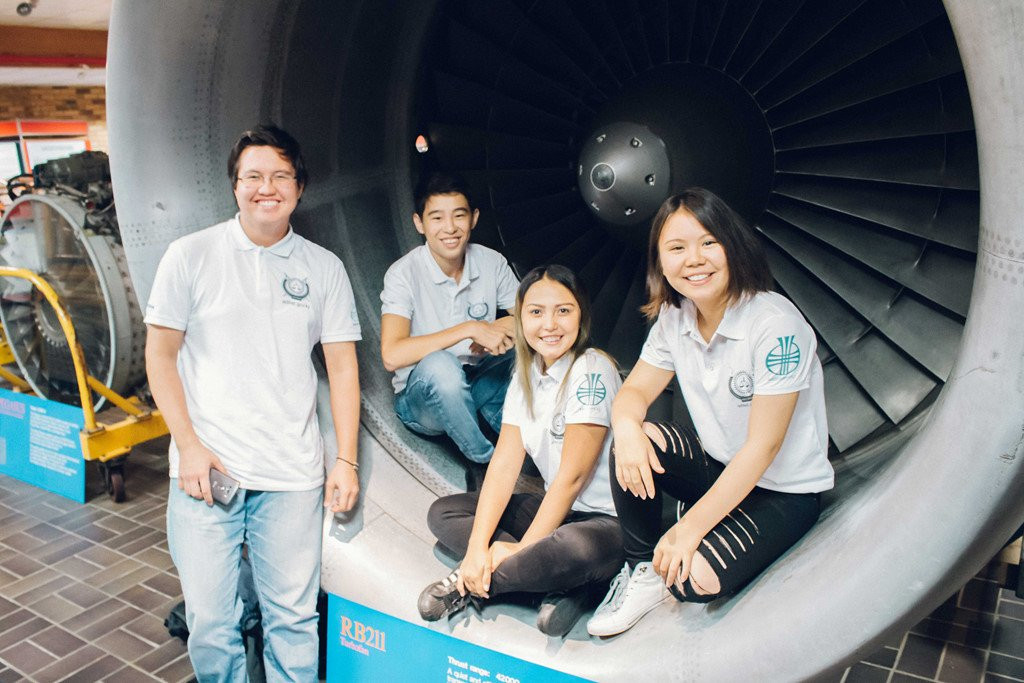 Dai hoc duy nhat o chau Au co san bay va doi bay rieng hinh anh 2