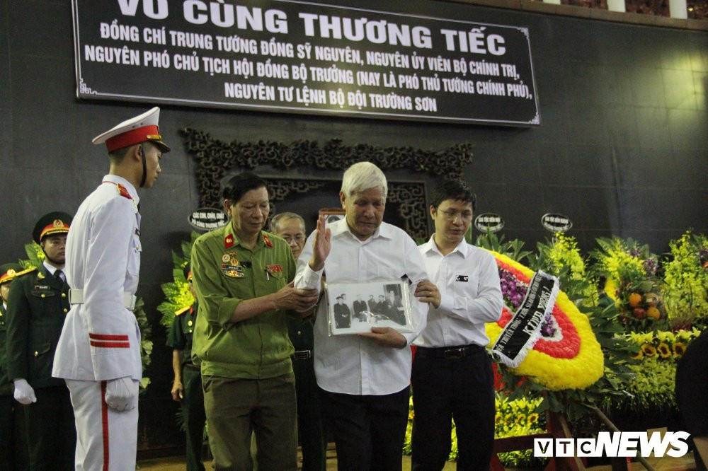 dong sy nguyen 17 12