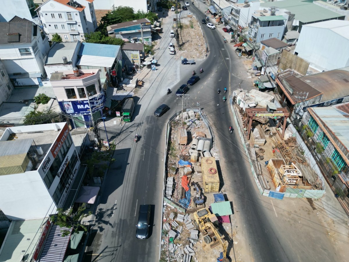 TP.HCM: 9 năm khởi công, 2,5 km đường Lương Định Của vẫn chưa xong