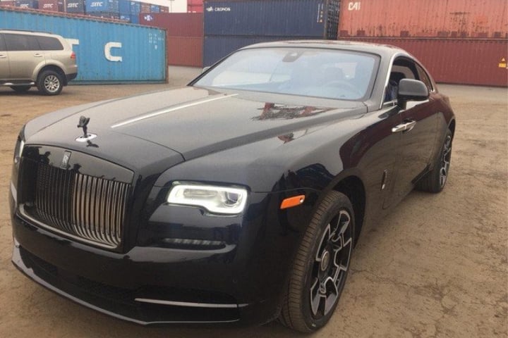 Used 2017 RollsRoyce Wraith Coupe HUGE MSRP 370k Starlight Forged  Vossen Wheels LOADED For Sale Special Pricing  Chicago Motor Cars Stock  19127A