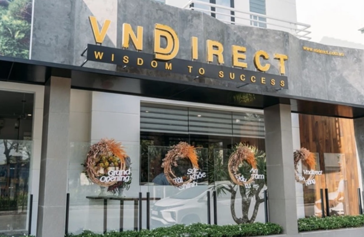 Cổ phiếu VNDirect giảm 1,44% trong ngày hệ thống giao dịch bị tấn công
