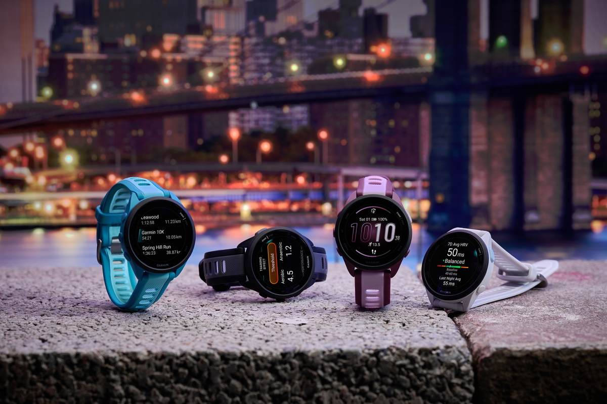 Garmin ra mắt đồng hồ Forerunner 165 series hướng đến người mới chạy bộ