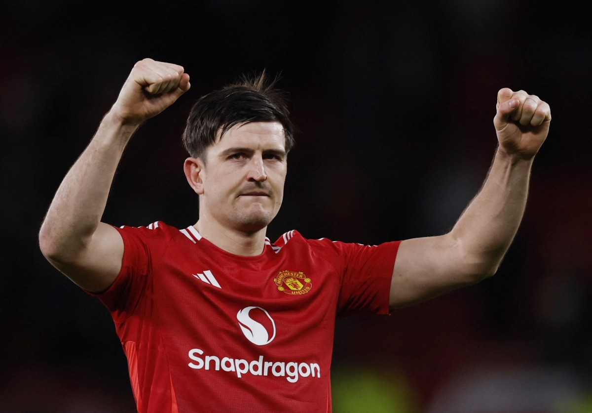 Tân binh báo hại, Man Utd chật vật thắng đội sắp xuống hạng