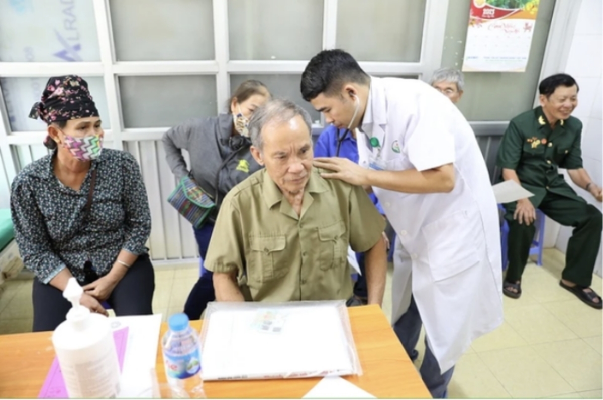 1.000 người dân Điện Biên được khám bệnh miễn phí