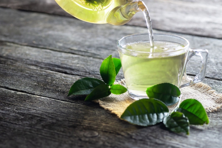 Công dụng của nước chè xanh với sức khỏe Công dụng của nước chè xanh với sức khỏe