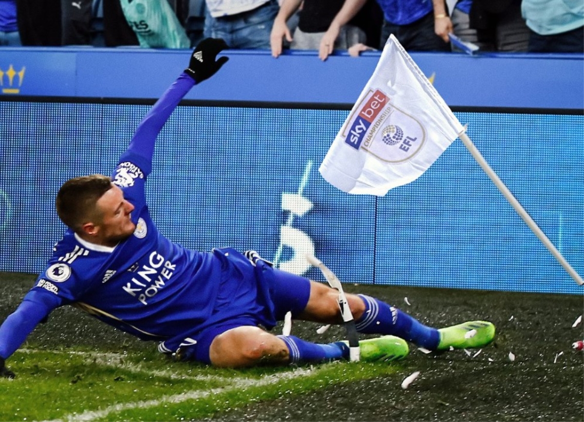 Leicester trở lại Ngoại hạng Anh sau một năm vắng bóng