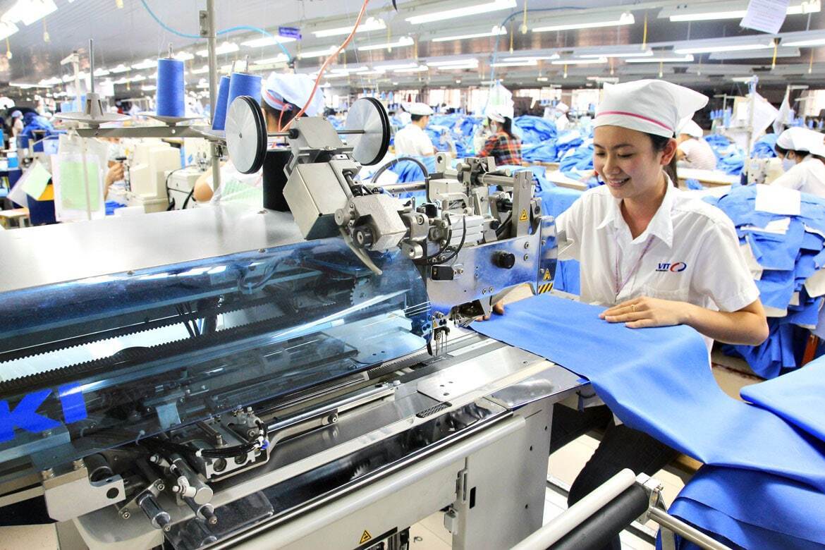 Thu nhập làm thêm giờ có bị tính thuế?