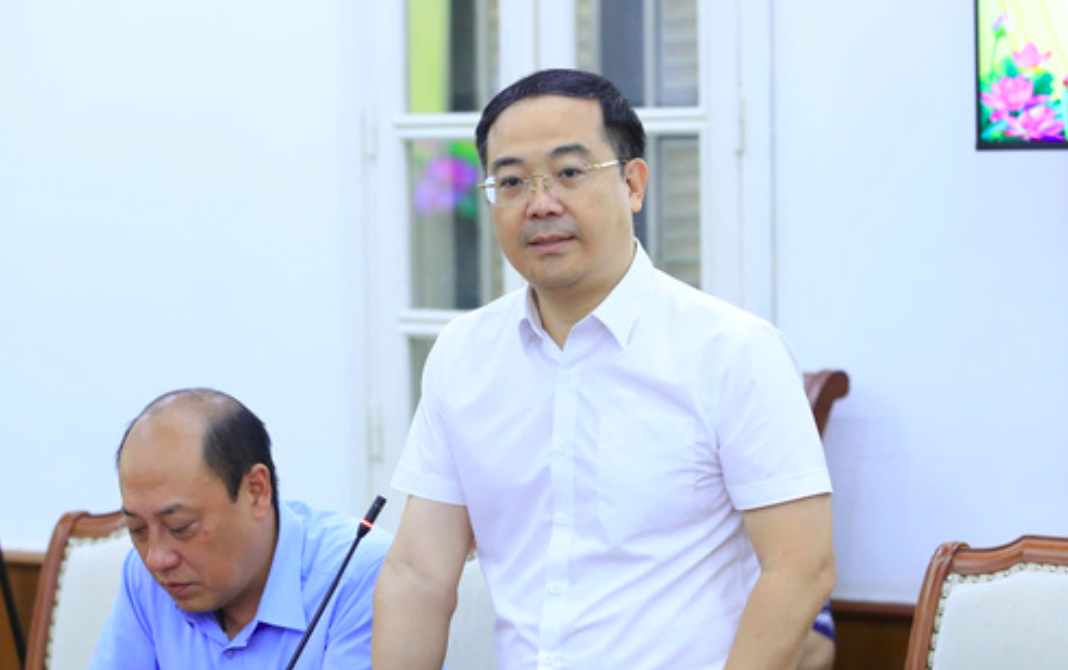 'Mỗi năm 50.000 đầu sách, Cục Xuất bản không thể đọc hết'