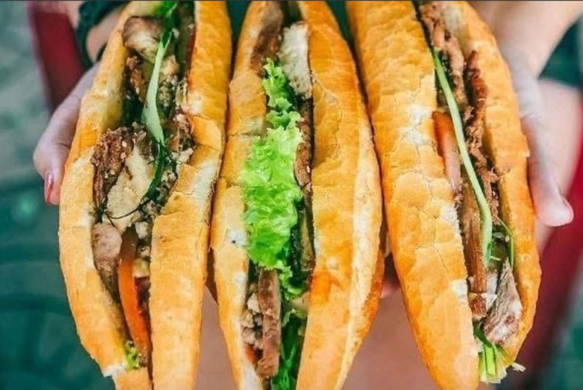 Bộ Y tế yêu cầu điều tra vụ 84 người nghi ngộ độc thực phẩm sau ăn bánh mì