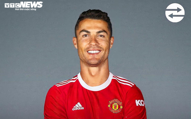 Ronaldo trở lại Manchester United