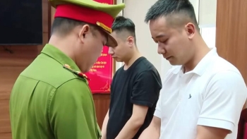 Khởi tố, bắt giam Quang Linh Vlogs, Hằng Du Mục