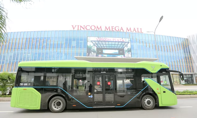 Xe buýt điện VinBus bắt đầu vận hành