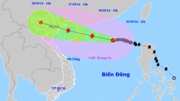 Siêu bão Yagi đổ bộ miền Bắc