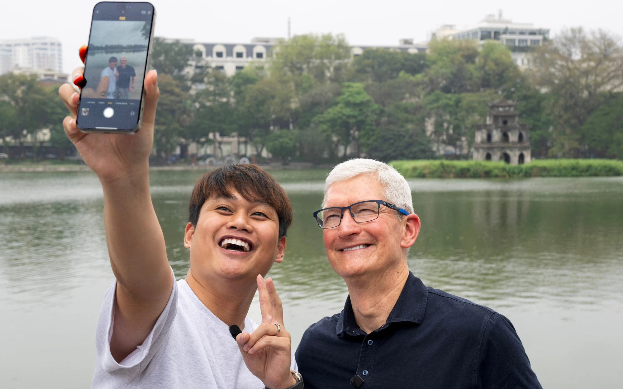 CEO Apple Tim Cook đến Việt Nam