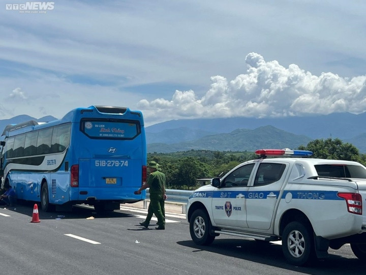 Tai nạn trên cao tốc Nha Trang - Cam Lâm