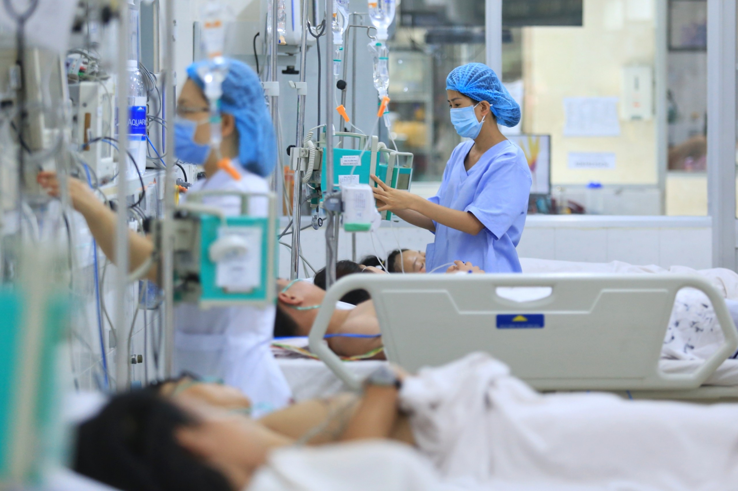 Sốt xuất huyết bùng phát mạnh