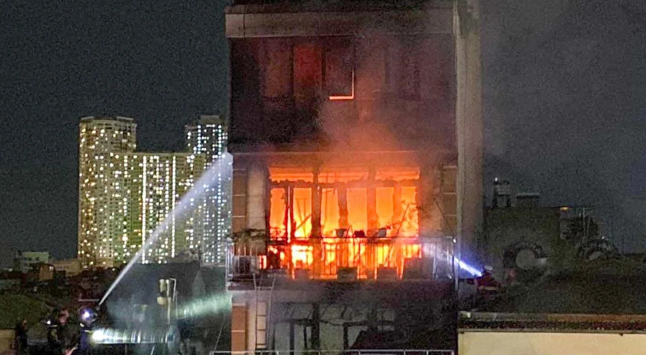 Cháy cửa hàng bán đồ điện ở Hà Nội khiến 4 người tử vong