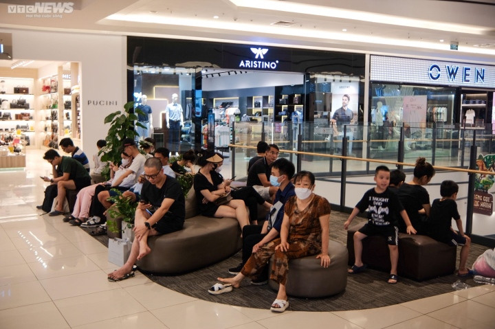 Khốn đốn vì cắt điện