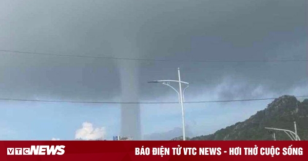 Vòi rồng xuất hiện ở khu vực biển Hải Phòng